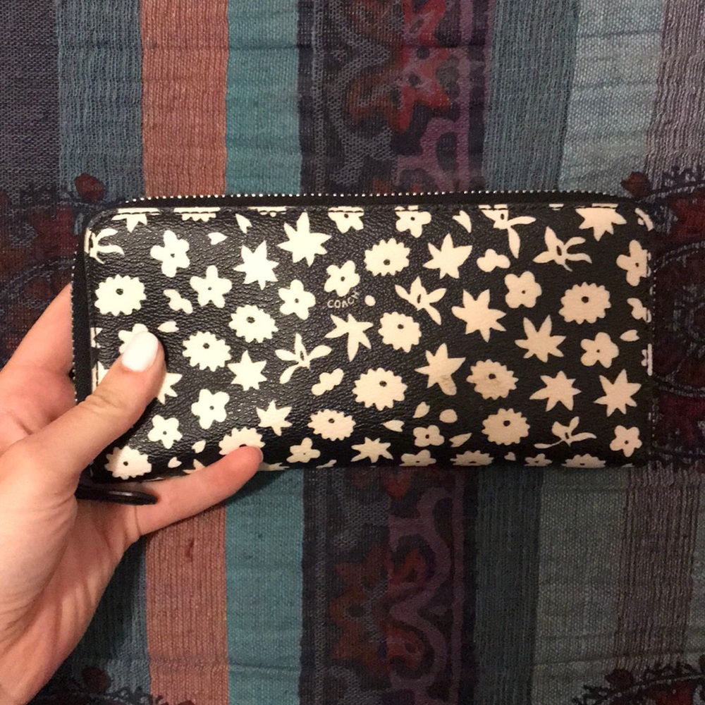 Coach wallet